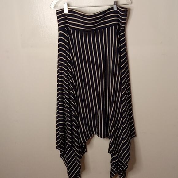 Cabi Women's Large Striped Handkerchief Twirl Skirt. Flowy,Feminine - Picture 4 of 7
